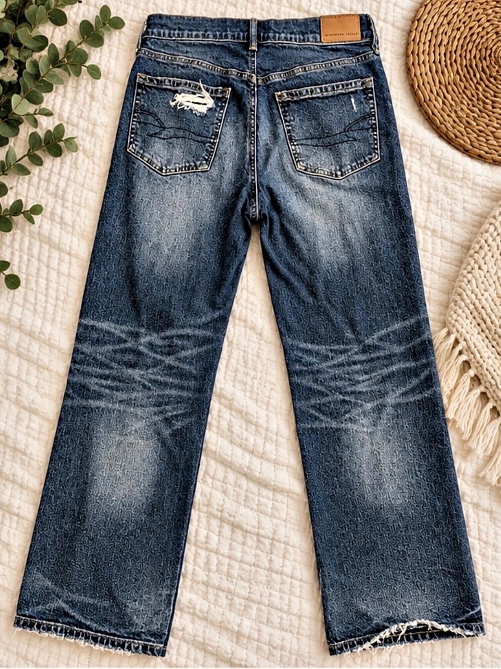 American Eagle Strigid Low-Rise Baggy Straight Jeans Size 12 - Picture 2 of 8